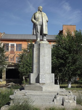 Памятник Ленину в Орске